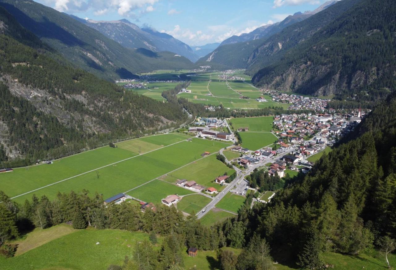 Landhaus Steinmueller Längenfeld Dış mekan fotoğraf